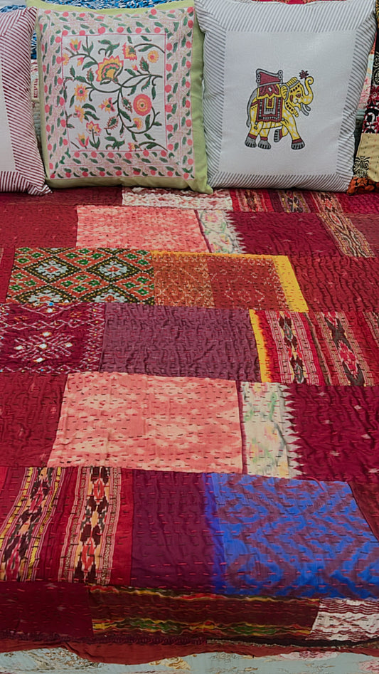 "Vintage Elegance: Maroon Silk Patchwork Kantha Quilt"
