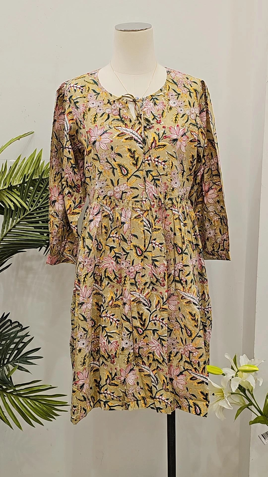 emerald green floral knee length maxi dress