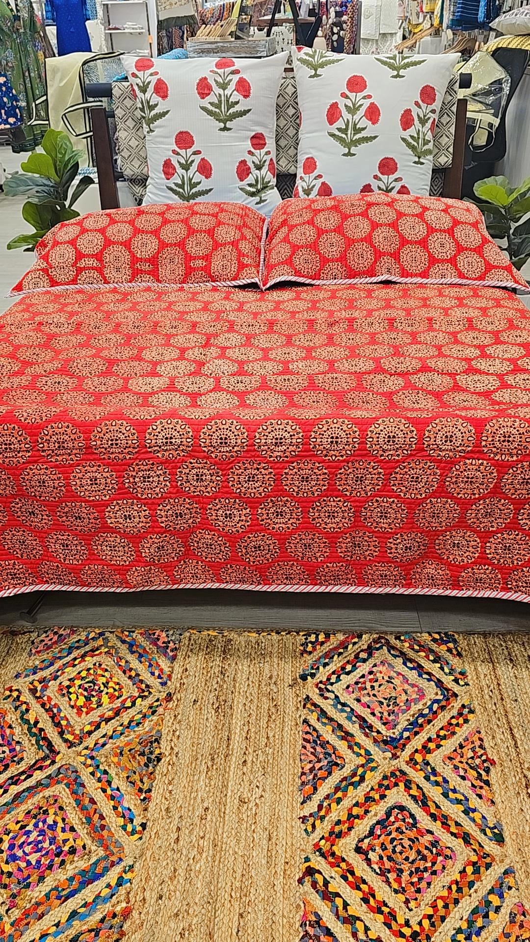 Lightweight Red Crimson Full Comforter Set