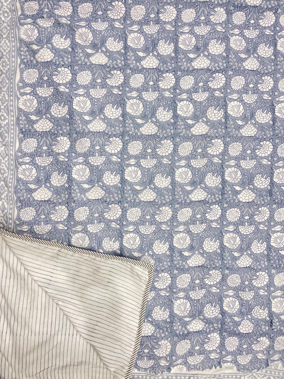 Blueish Grey Harmony Quilt – Soft, Lightweight & Summer-Ready