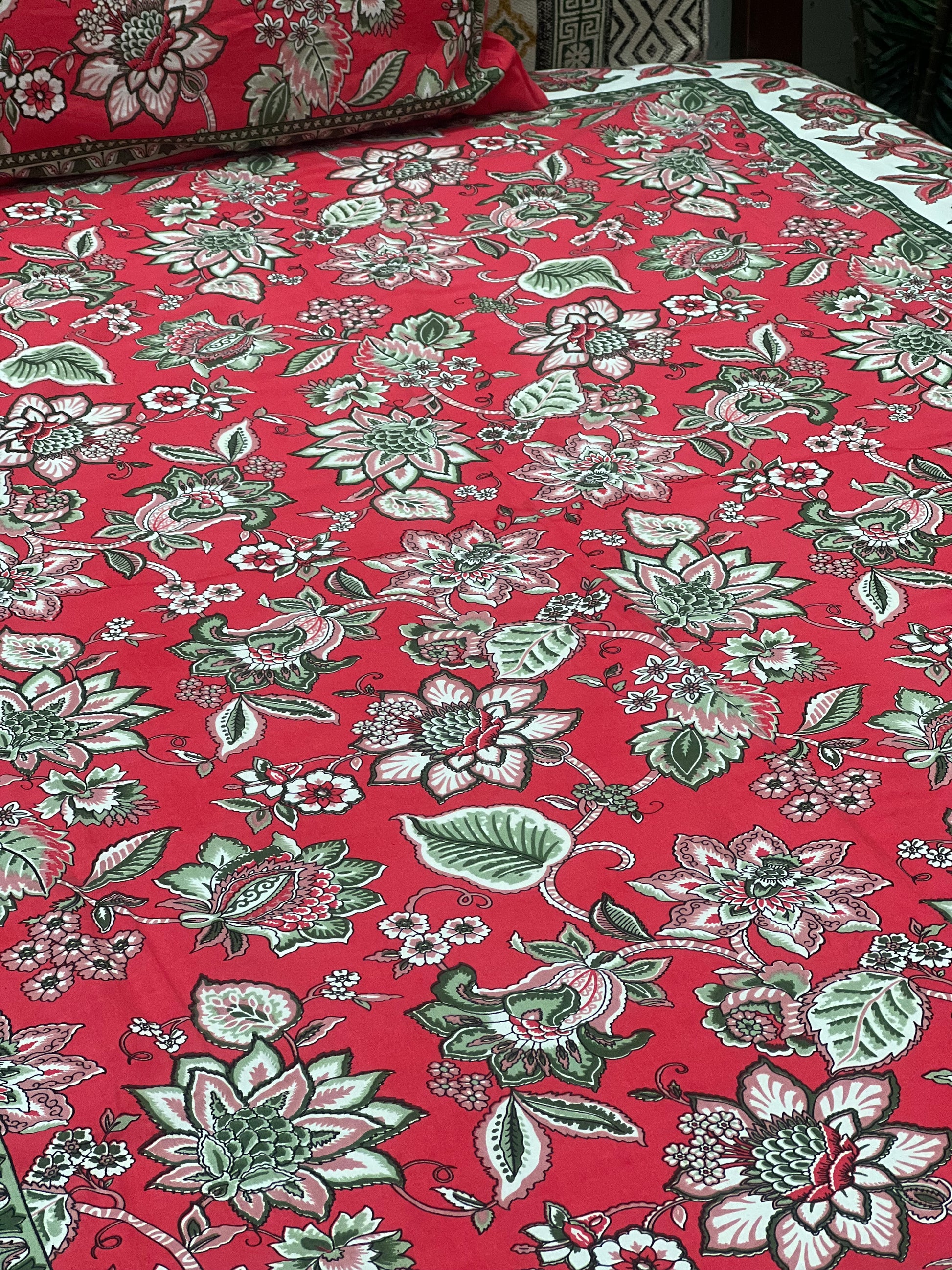 Crimson Petaled Red Floral Bedsheet 1