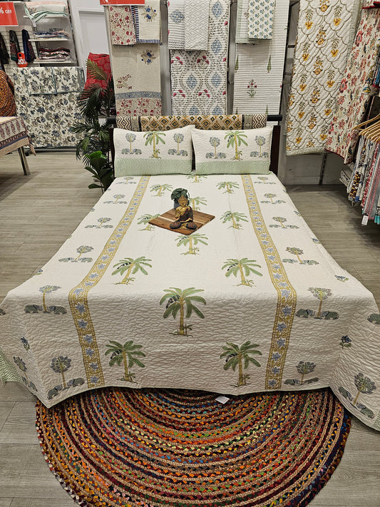 "Coastal Retreat: Off-White Palm Paradise Comforter Set"