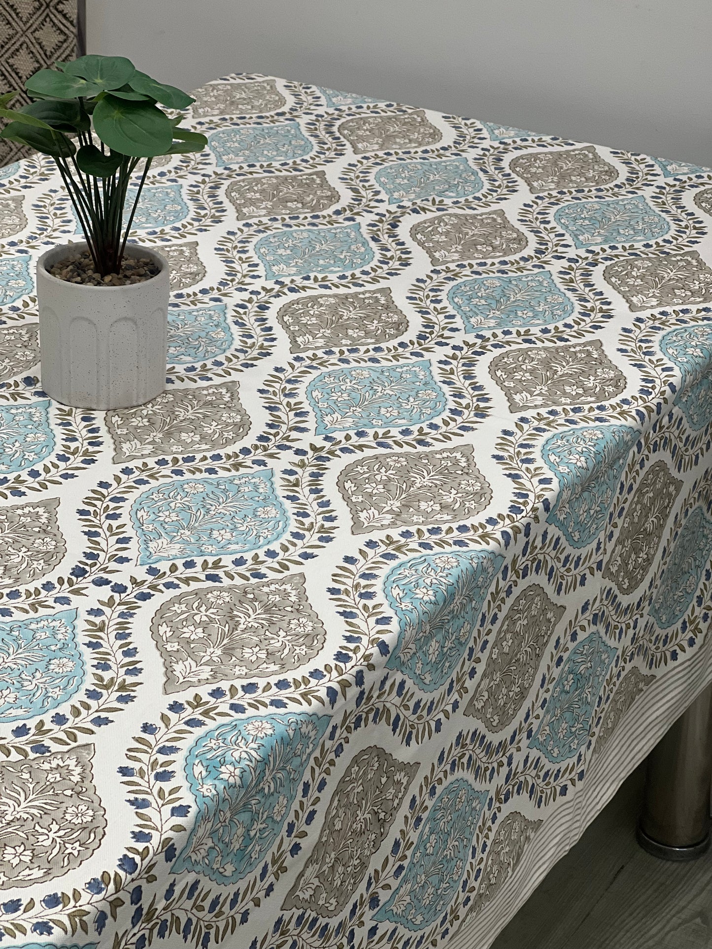 Blooming Oasis Floral Tablecloths