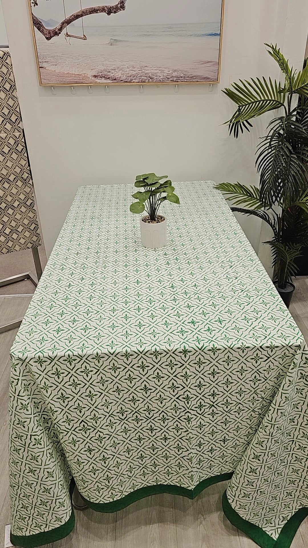 "Emerald Elegance: Green and White Geometric Pattern Table Cloth"