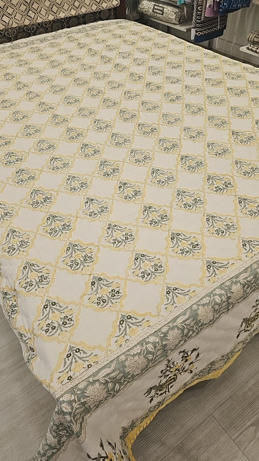 "Whispering Meadows: White & Beige Floral Print Winter Quilt"