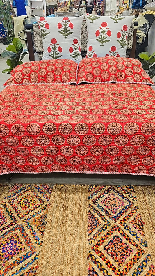 Lightweight Red Crimson Full Comforter Set